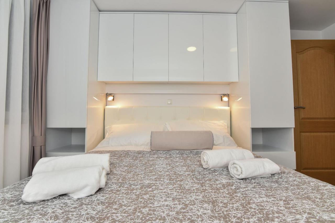 Apartments Sana Vir Dış mekan fotoğraf